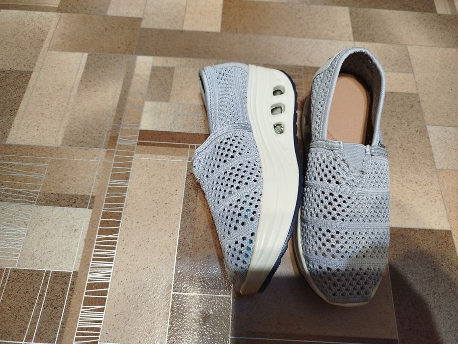 Продам обувь весна, лето.