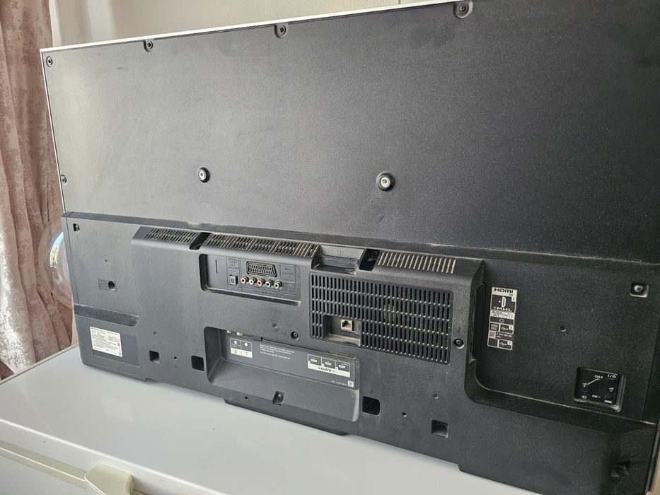 Телевизор марки SONY