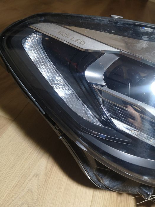 Far bmw f90 g30 M5 dreapta LED