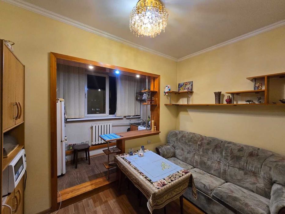 Продам 2км квартиру Торайгырова 11А