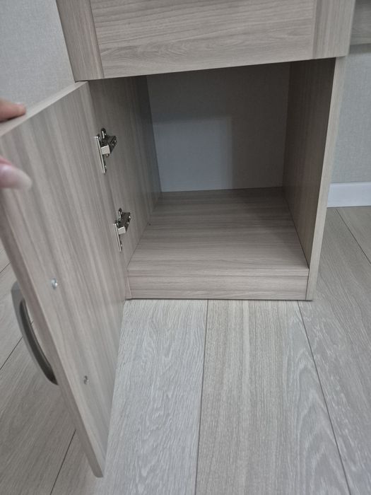 Офисный стол дерево
