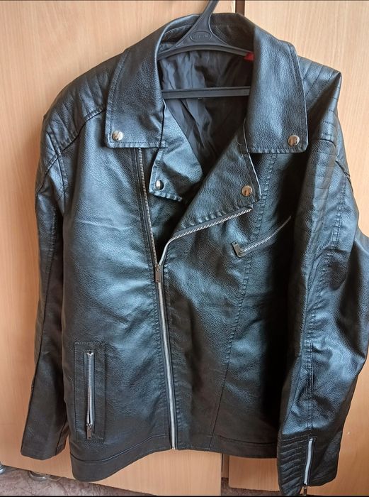 Продам куртку кожаную мужскую