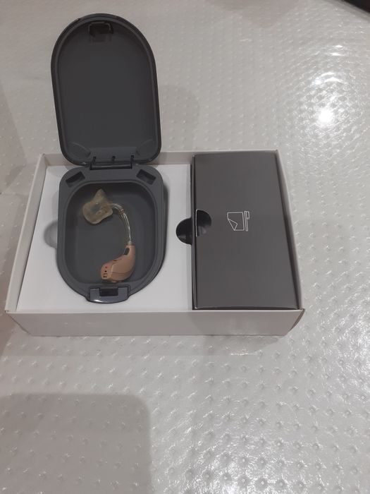 Слуховой аппарат для здороаья