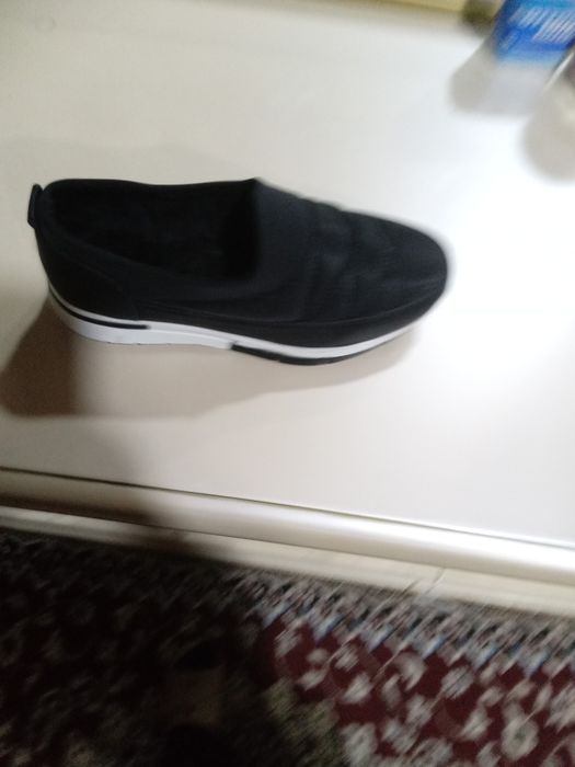 Обувь удобная,легкая,размер не подошел