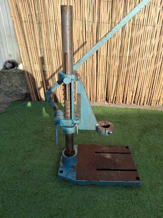 Голяма масивна стойка за бормашина