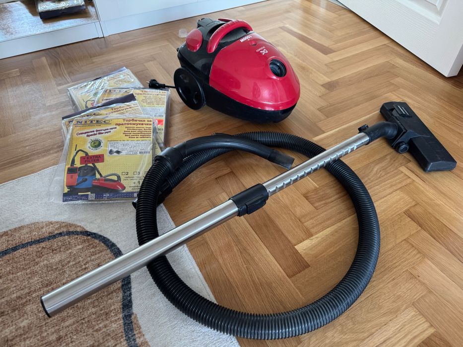 Прахосмукачка Daewoo RC 220 R и торбички