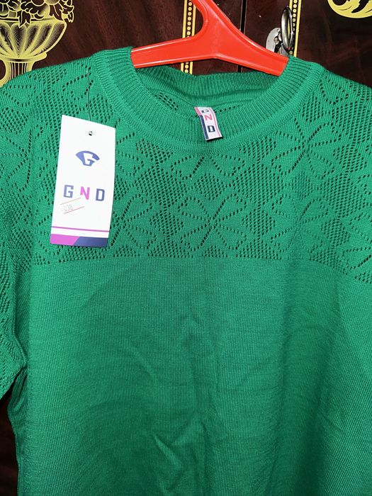 Продам кофточки