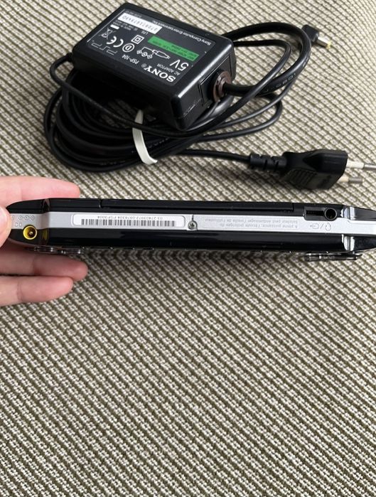 Vând PSP 3000 modat