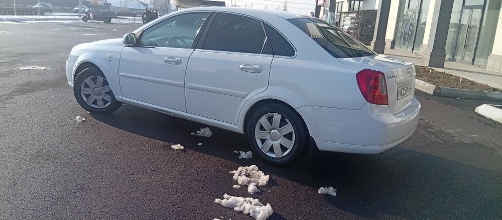 Sotiladi Chevrolet Lacetti 2013