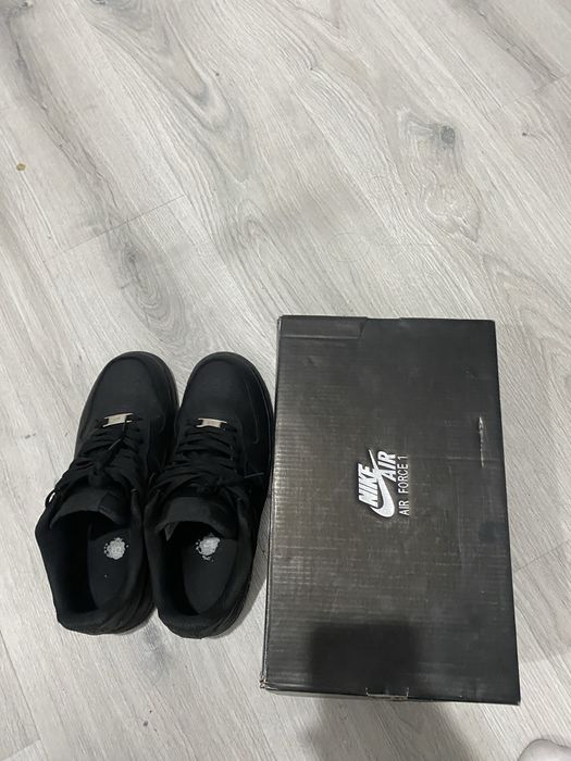 Nike air fors 1 black