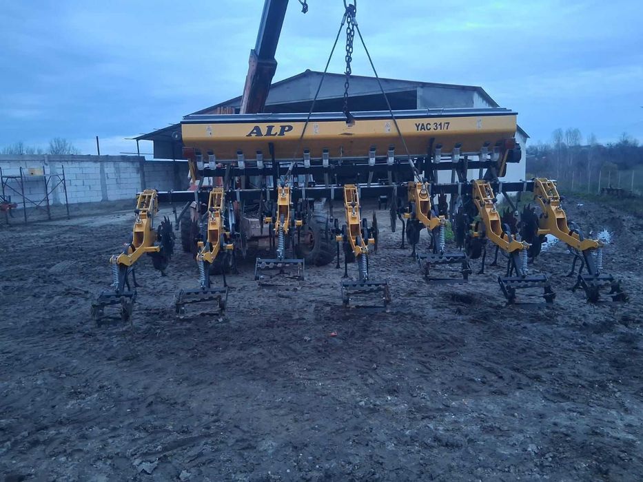 Vand semanatoare GASPARDO 6 randuri si prasitoare ALP YAC 31/7 6 rand