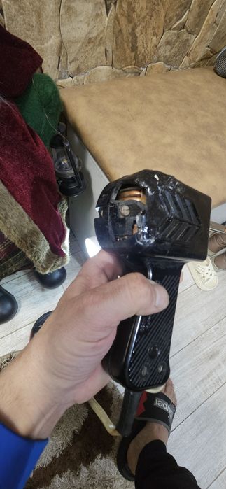 Pistol de lipit romanesc