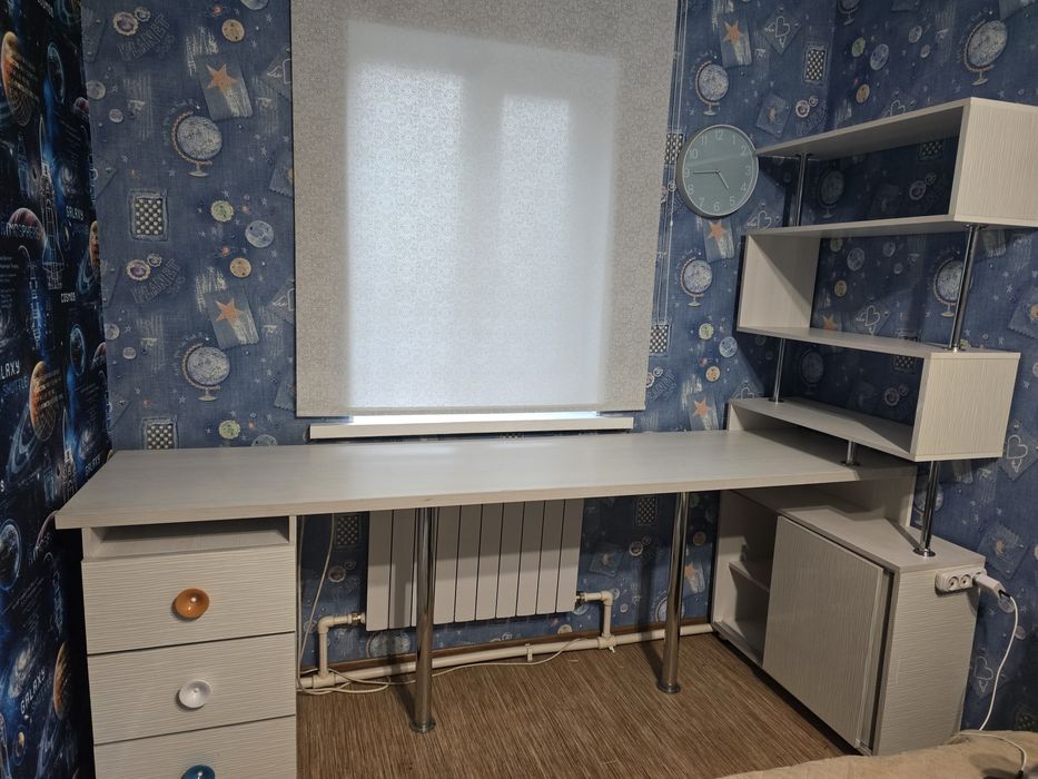 Продам рабочий уголок