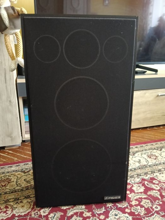 Vând Amplificator  și  Boxe