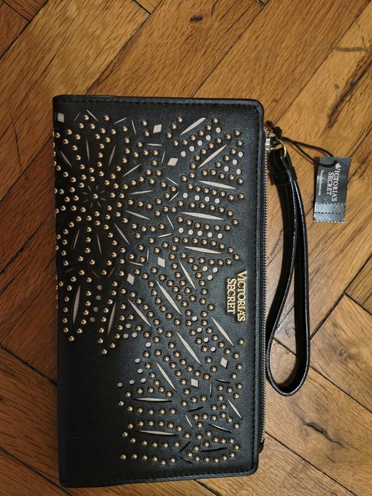 Дамски портмонета