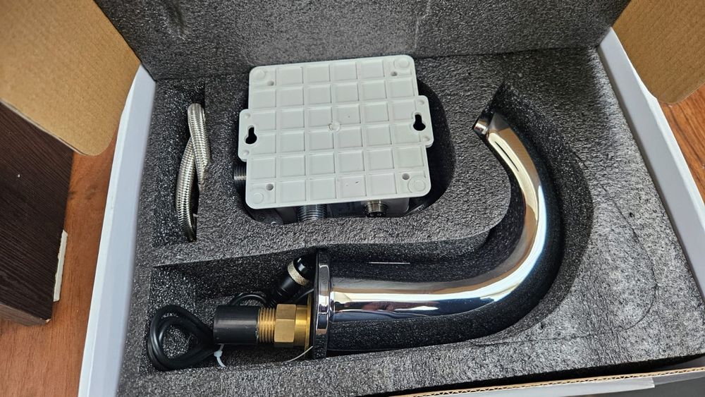 Смеситель для раковины