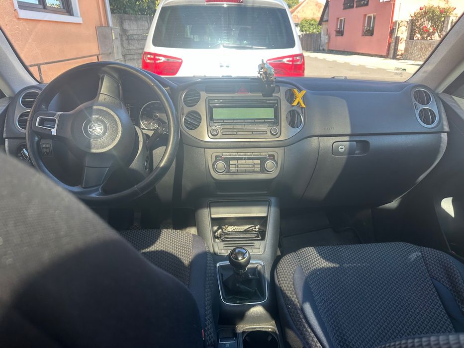 VOLKSWAGEN Tiguan 2010 — imagine 4