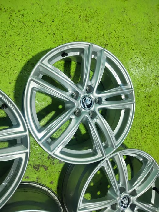 17 5x112 Skoda лети джанти 5х112 шкода