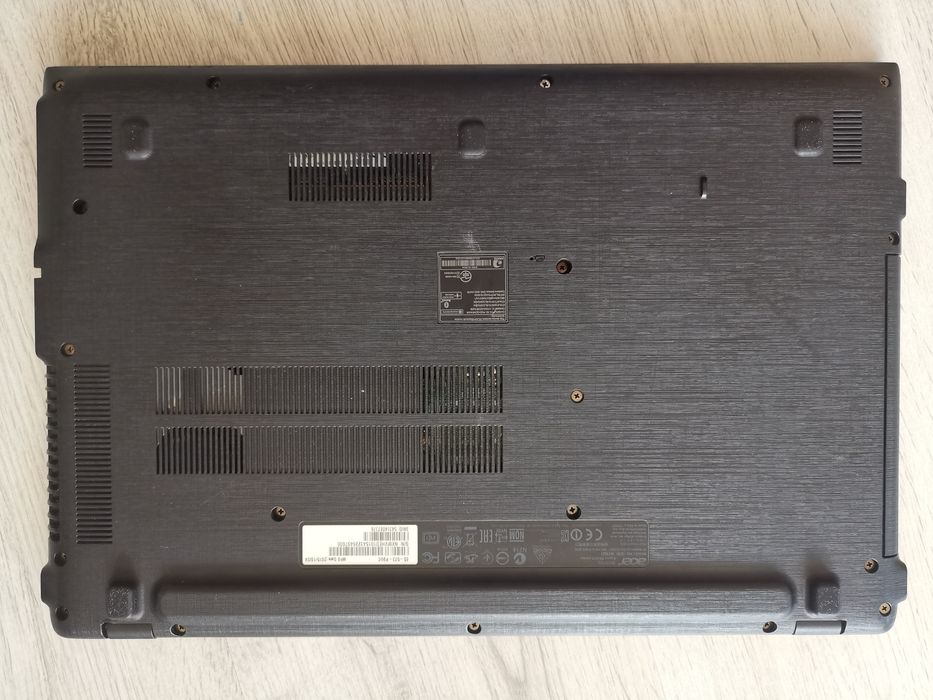 Acer Aspire E15 E5-573-P9UC