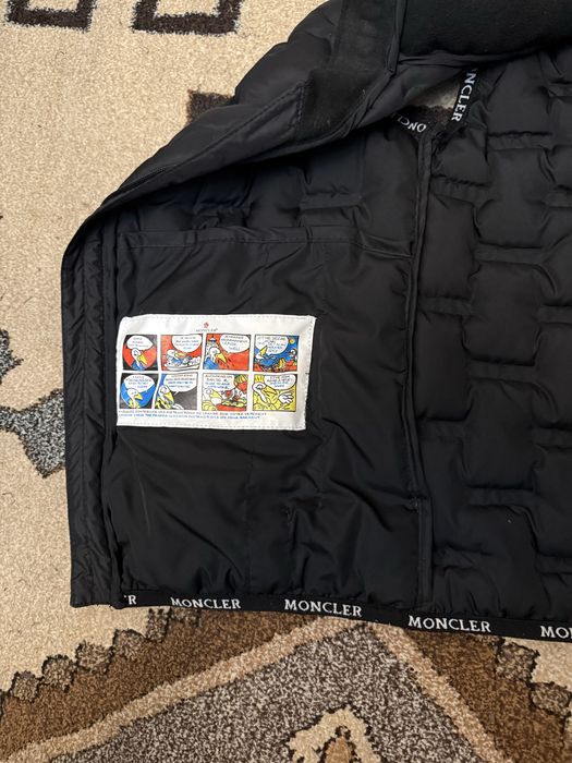 Vesta moncler neagra