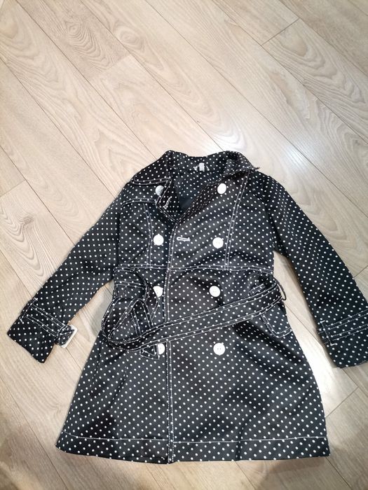 Плащи на девочку  на рост 104, 110