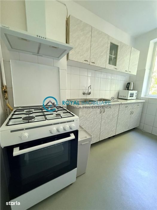 Royal Imobiliare - Inchiriere apartament 3 camere zona Democratiei