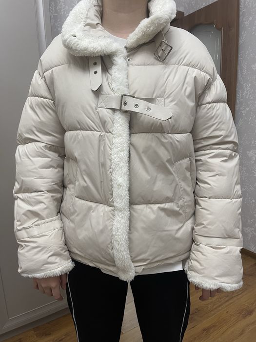 Продам  зимние куртки
