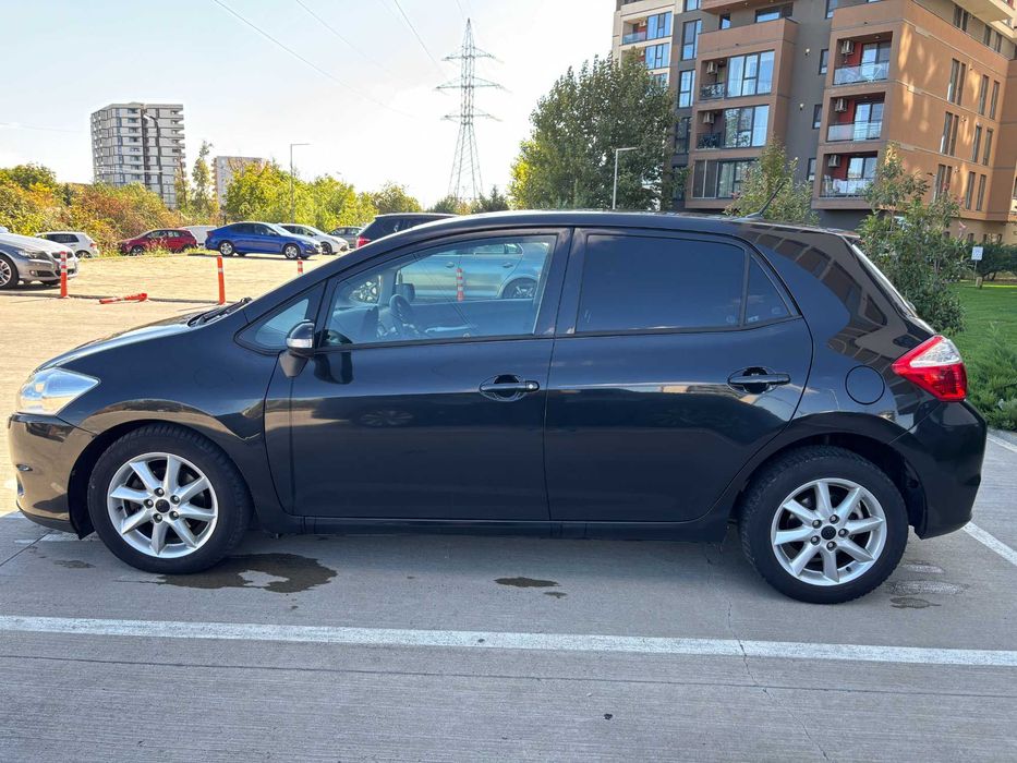 TOYOTA Auris 2010 — imagine 3
