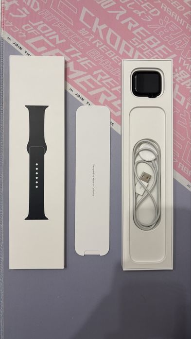 Продам Apple Watch SE (2nd Gen) 40mm