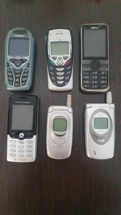 Продам телефоны 2000 годов