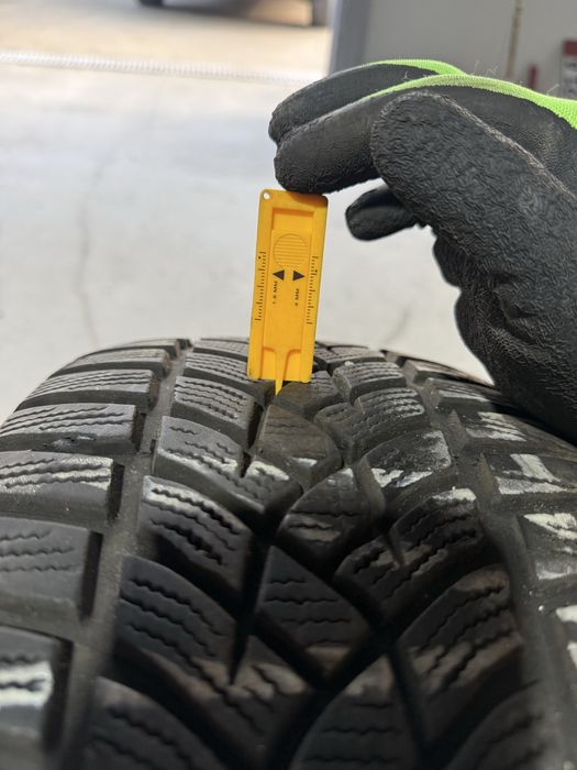 Jante aliaj BMW G30 r17 + anvelope iarna