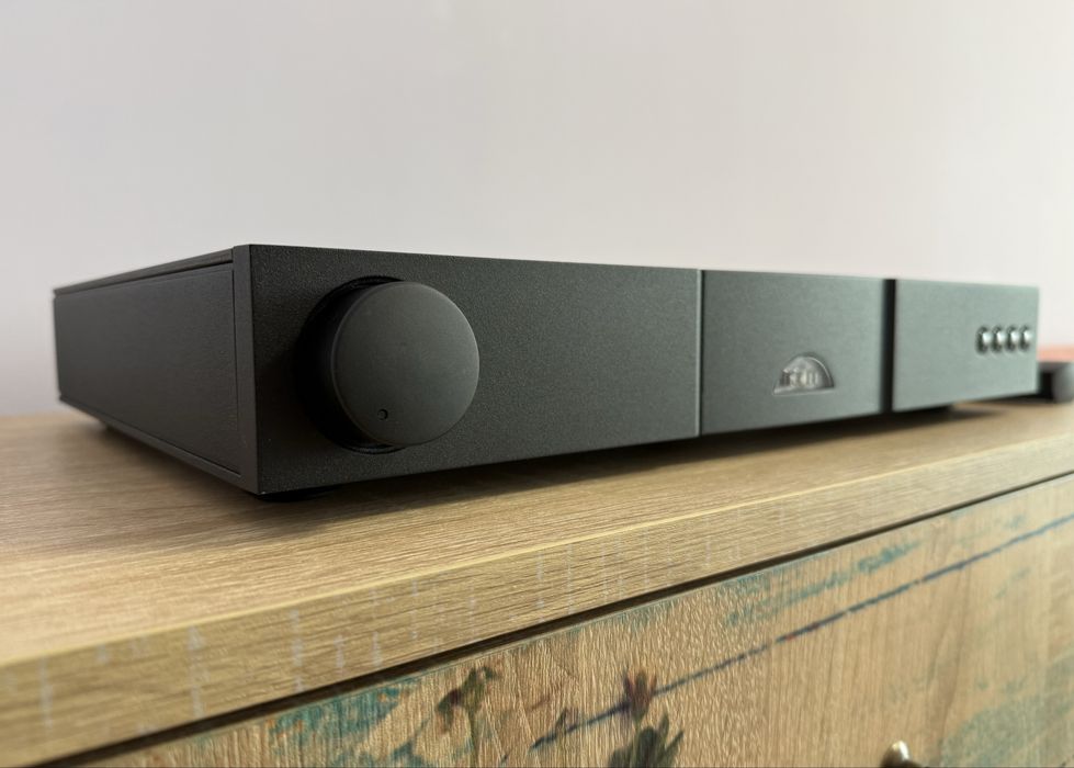 Усилвател NAIM Nait 5i