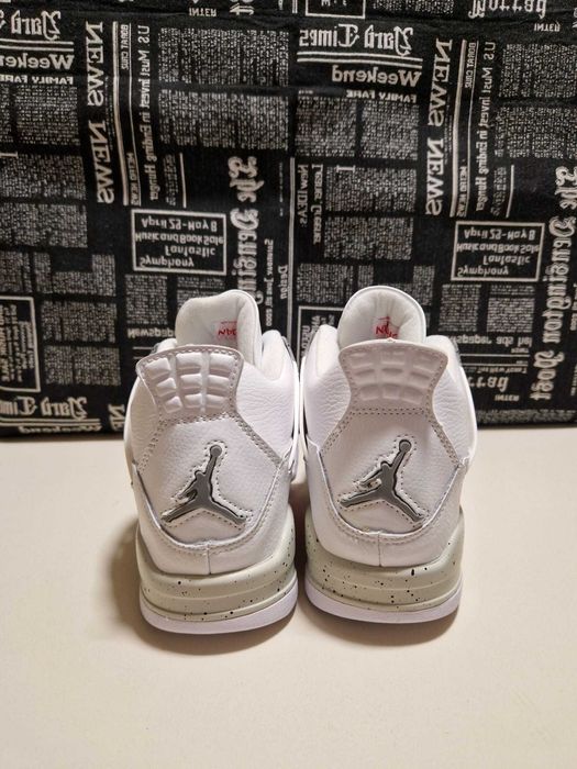 Air Jordan 4 Retro White Oreo