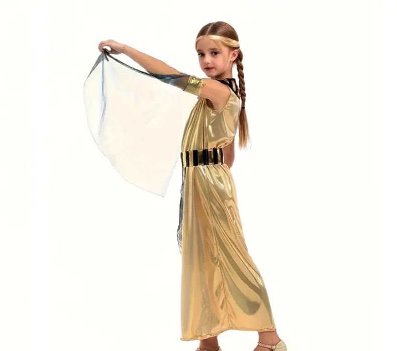 Костюмы тематические