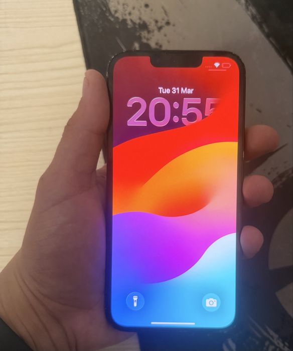 iphone 14 в добро техническо състояние възможен е коментар на цената