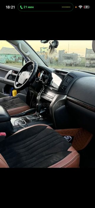 Продам чехлы и 5d полики комплект