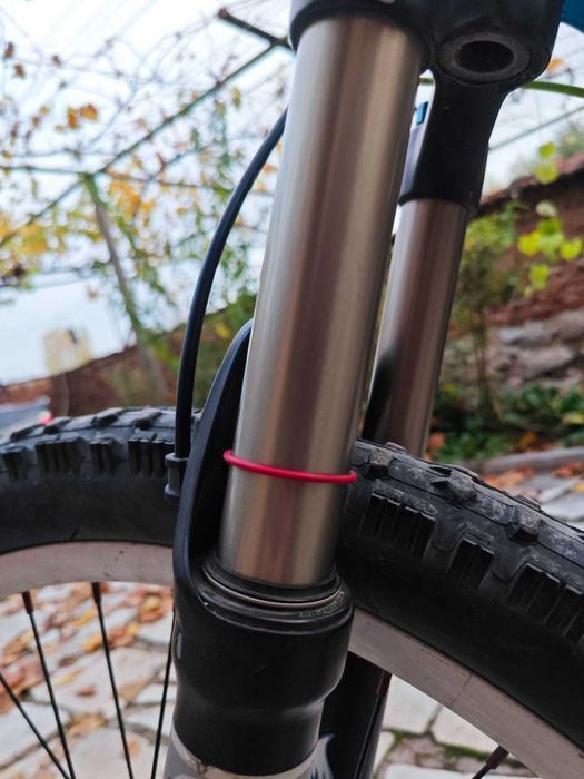 Продавам карбонов велосипед Scott Team Issues 26 цола Мекица