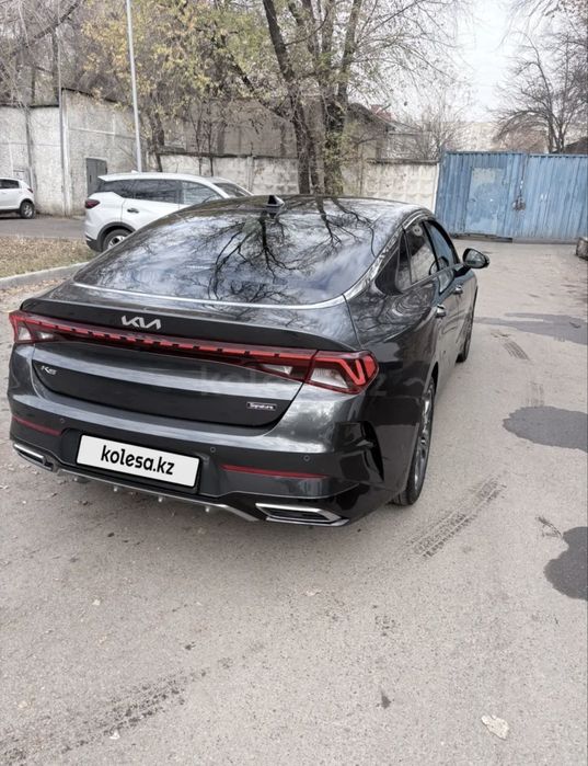 KIA K5 2022 Signature