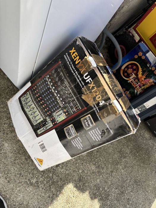 Mixer Behringer Xenyx ufx1204