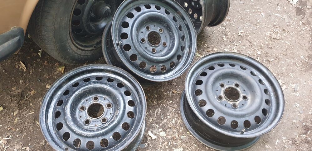 Для Мерседес , mercedes  w 124 диски ,Москвич