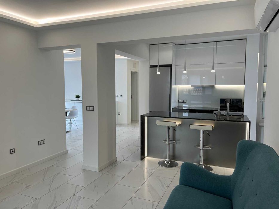 Дава се под наем Тристаен апартамент в София, Хиподрума - 95 кв.м за 325 € - Снимка #6