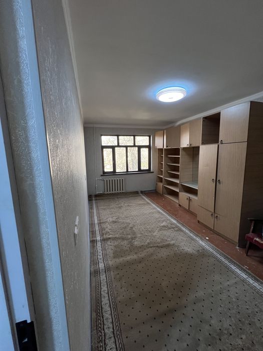 Продаётся 3 ком квартира 8 микро район