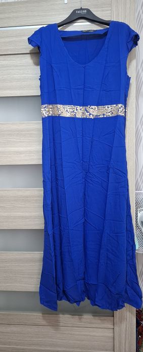 Продам платье по 3000 тыс