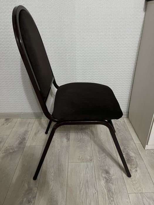 Стул  в  отличном состоянии