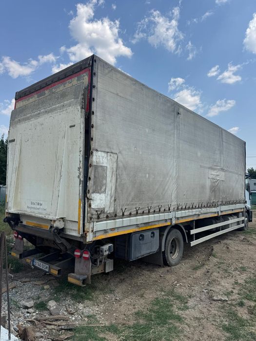 Iveco Eurocargo 12 tone/21 europaleti cu lift