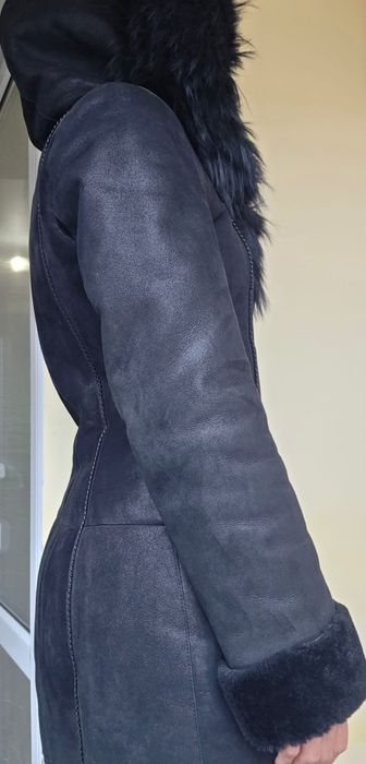 Продам натуральную дублёнку из овчины/мех енота