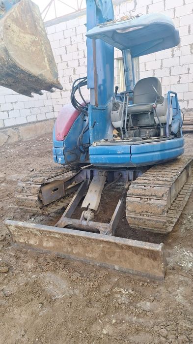 Продам мини экскаватор.