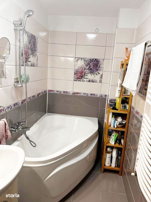 Vanzare apartament 2 camere Sebastian - str. Ileana Cosanzeana
