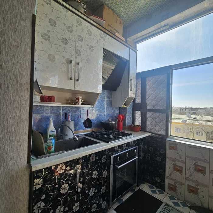 Шарк-1 томондан 2-хонали квартира сотилади