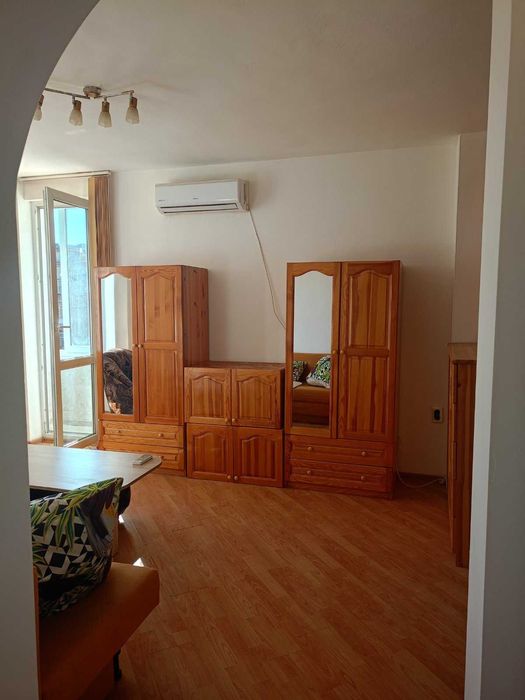 Дава се под наем Едностаен апартамент в Шумен, Пазара - 40 кв.м за 248.88 € - Снимка #4